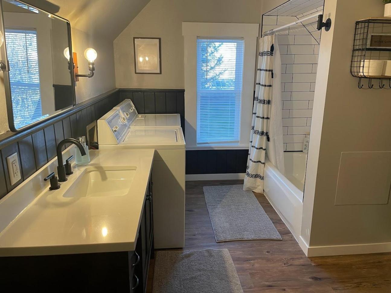 Spearfish Cottages エクステリア 写真